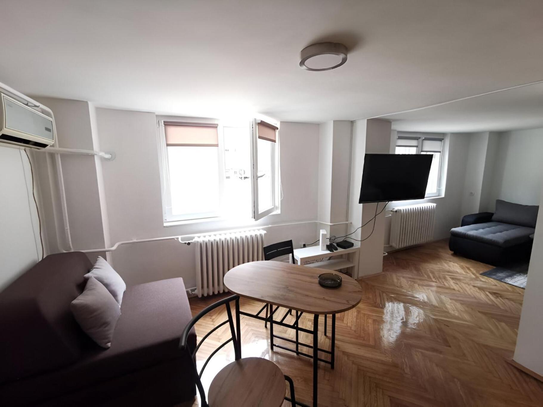 Nov Apartman U Mirnoj Ulici U Centru Beograda Exterior photo